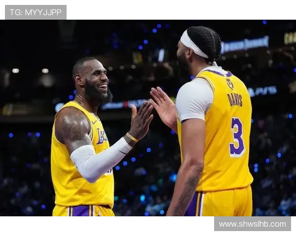 勒布朗刷新历史最老三双纪录